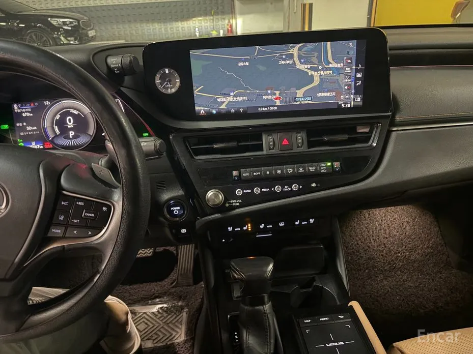 Lexus ES 2018 Luxury