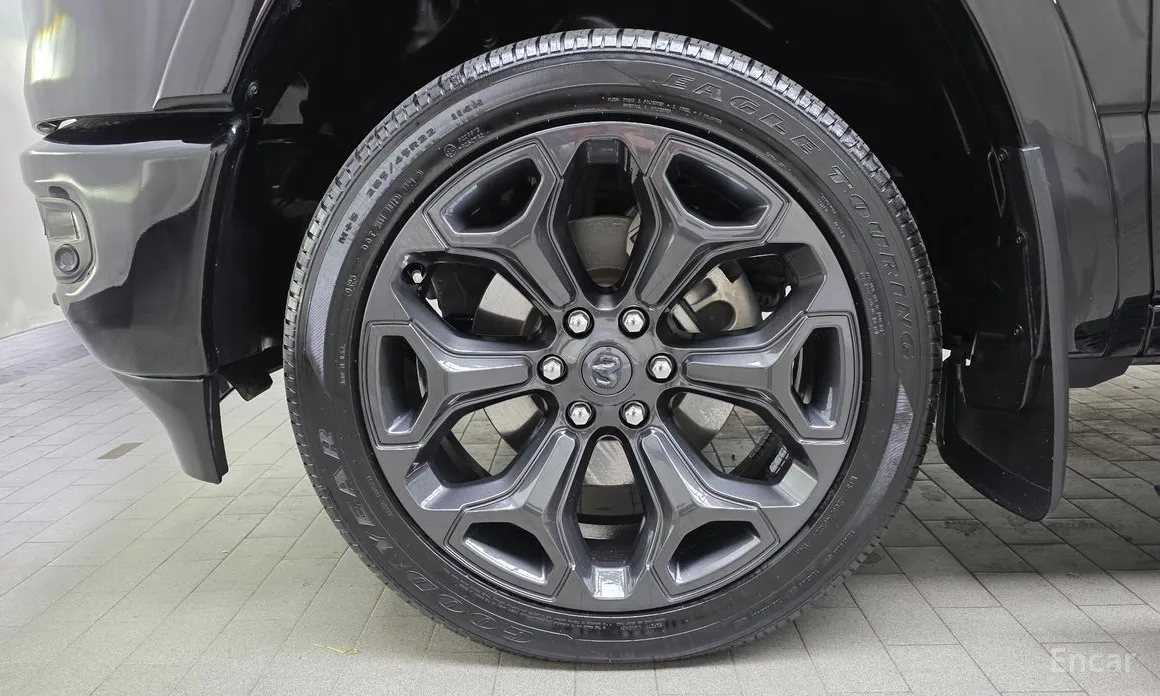 Dodge Ram Pickup 1981 5.7