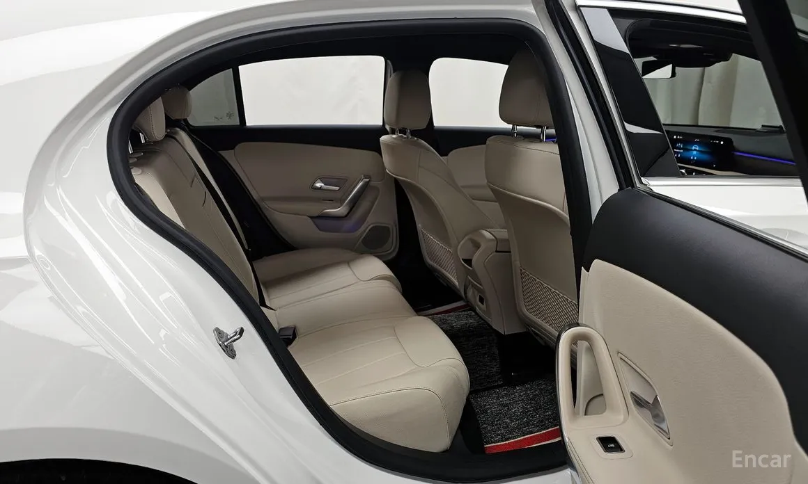 Mercedes-Benz A-Class 2019 A220 Hatchback