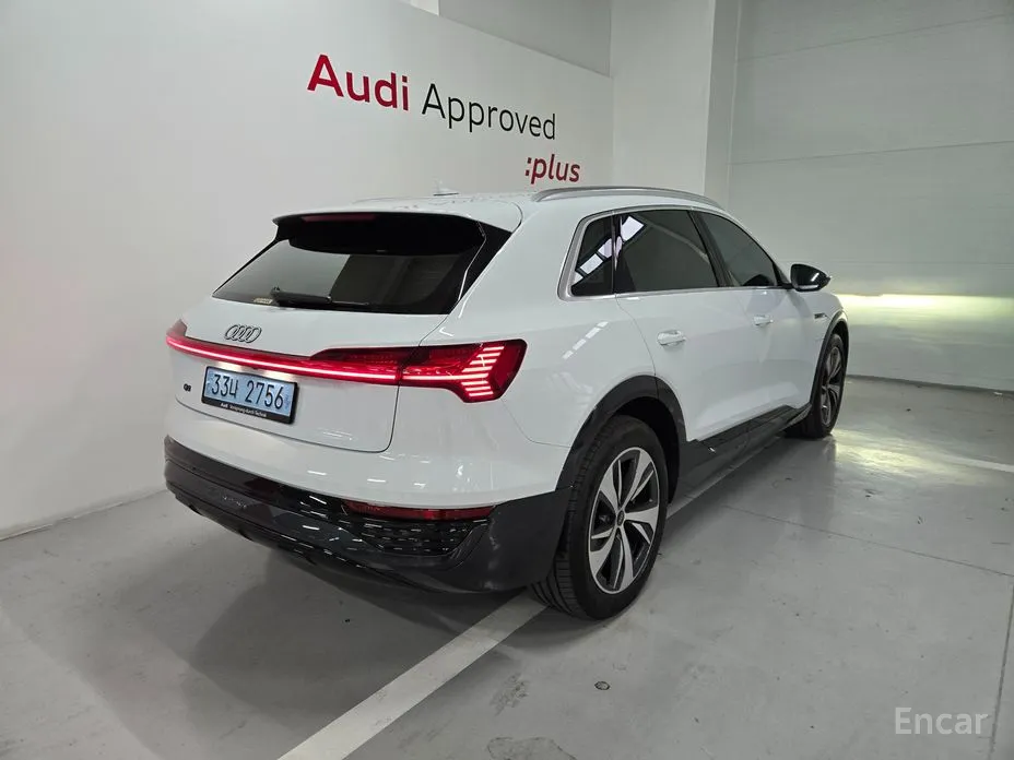 2024 Audi Q8 e-tron