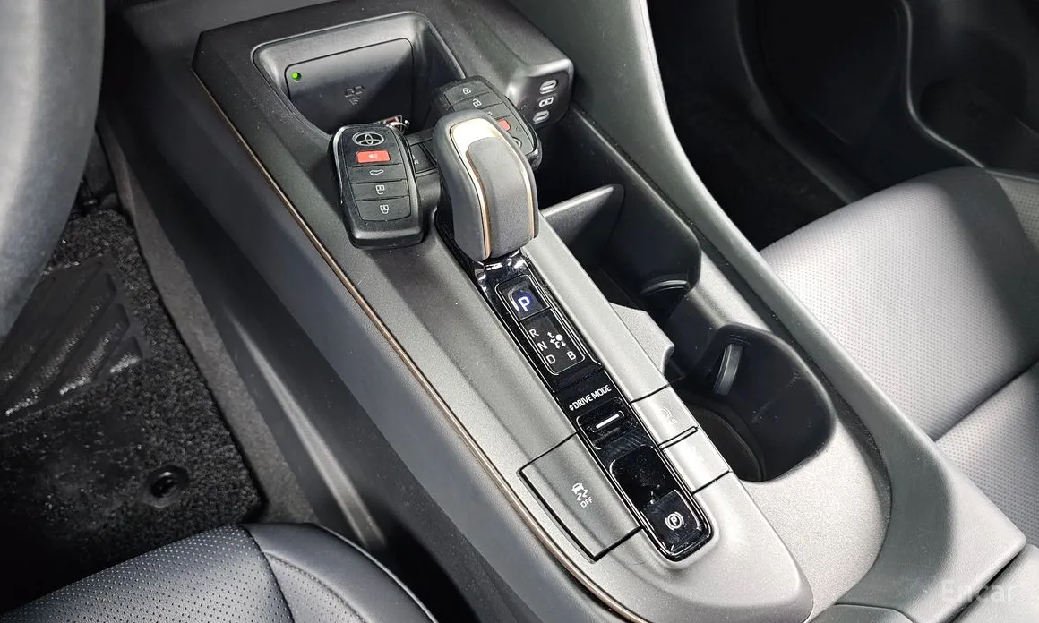 Toyota Crown 2023 2.5 4WD Hybrid