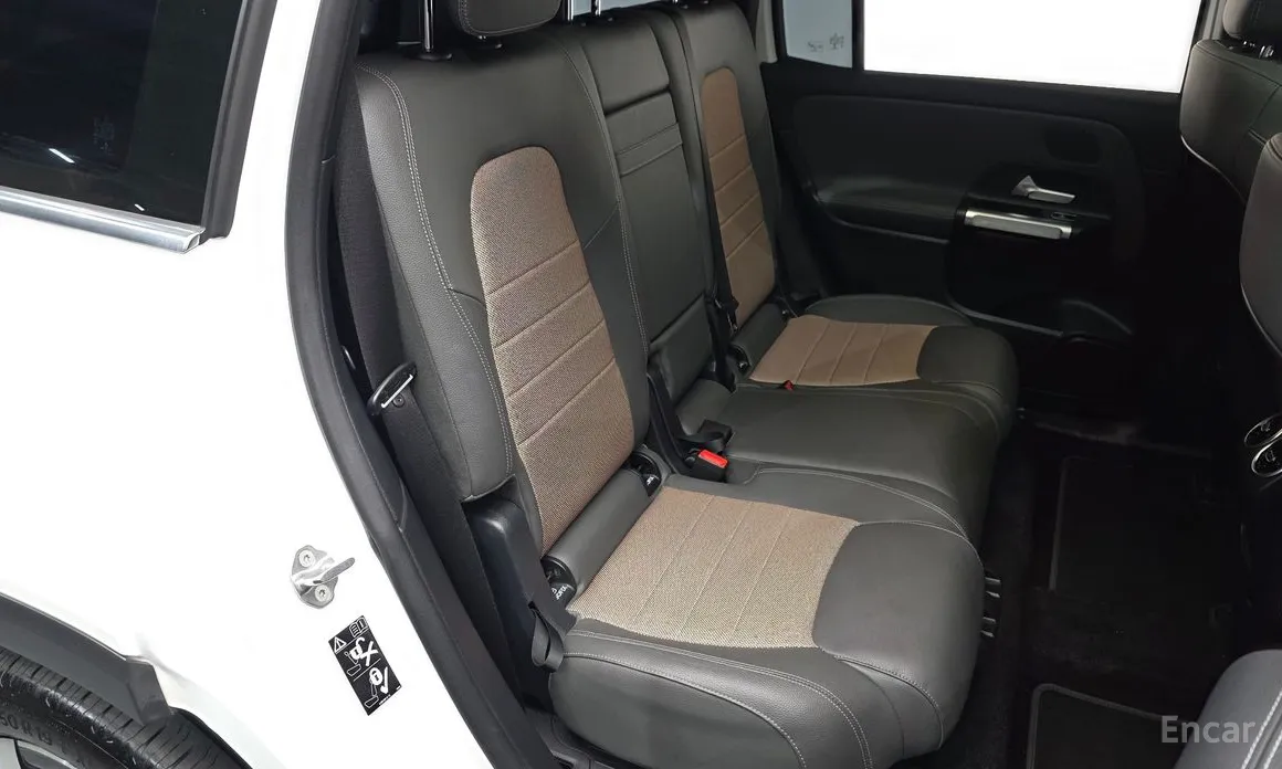 Mercedes-Benz EQB 2022 EQB300 4MATIC