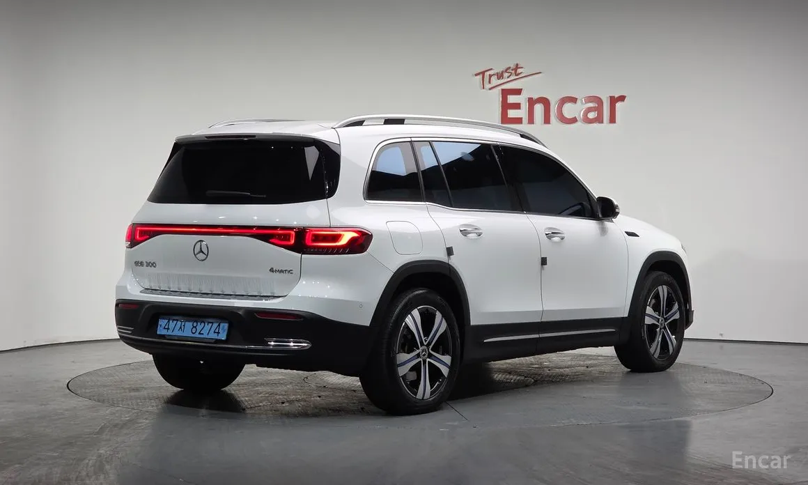 Mercedes-Benz EQB 2022 EQB300 4MATIC