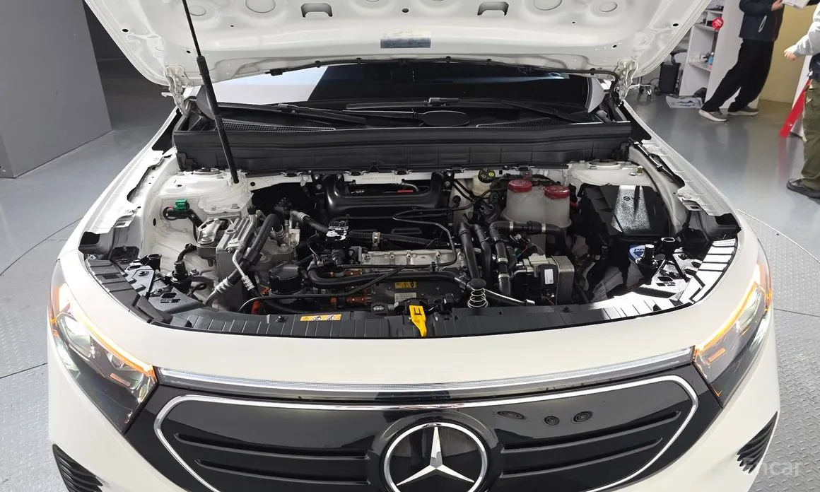 Mercedes-Benz EQB 2022 EQB300 4MATIC