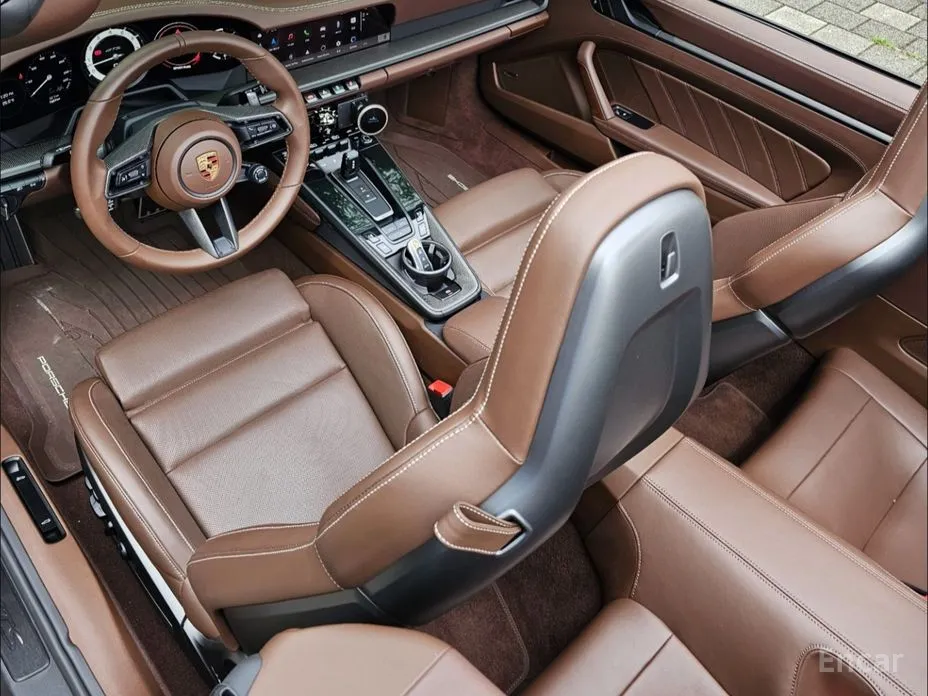 Porsche 911 2019 Carrera 4 GTS Cabriolet