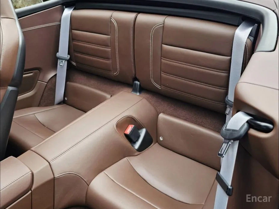 Porsche 911 2019 Carrera 4 GTS Cabriolet