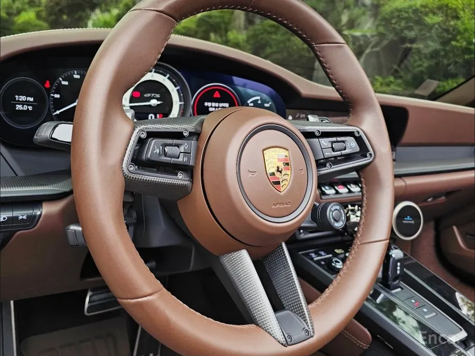 Porsche 911 2019 Carrera 4 GTS Cabriolet