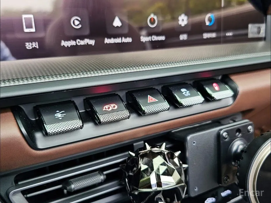 Porsche 911 2019 Carrera 4 GTS Cabriolet