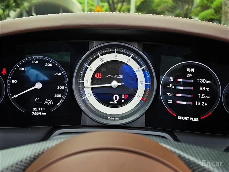 Porsche 911 2019 Carrera 4 GTS Cabriolet