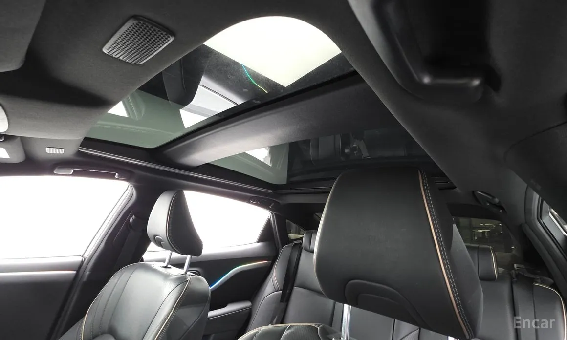 Toyota Crown 2023 2.5 4WD Hybrid