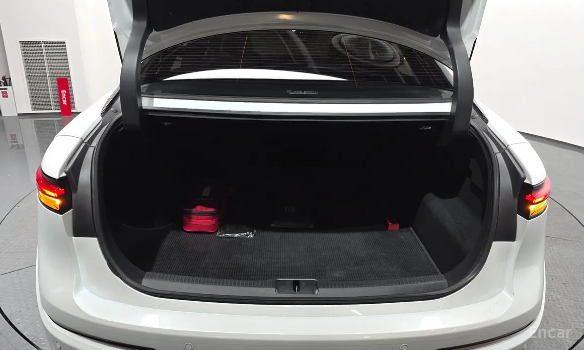 Toyota Crown 2023 2.5 4WD Hybrid