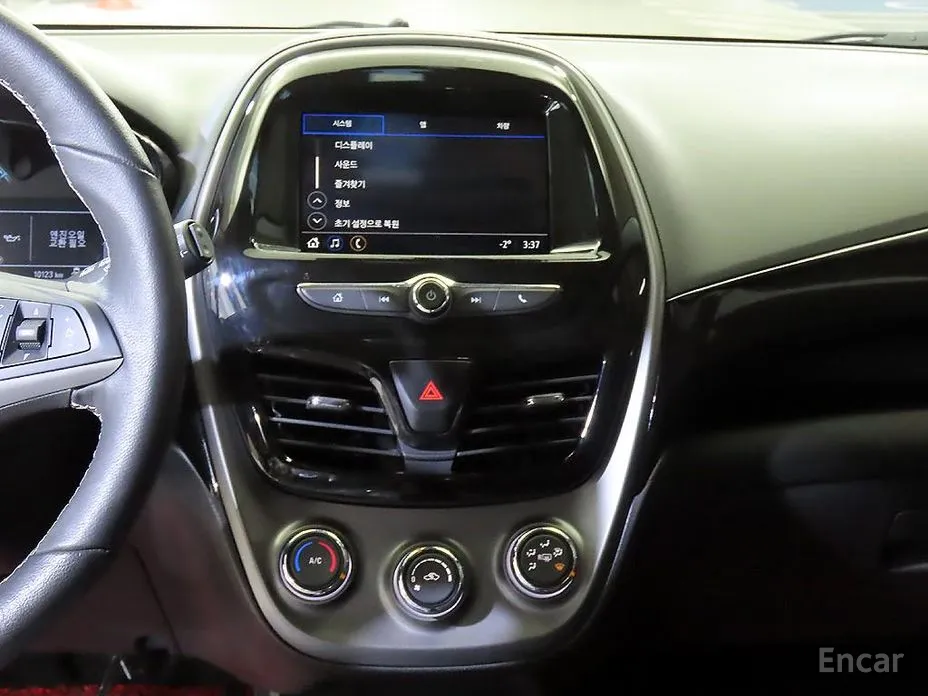 Chevrolet Spark 2018 Red Pick Edition