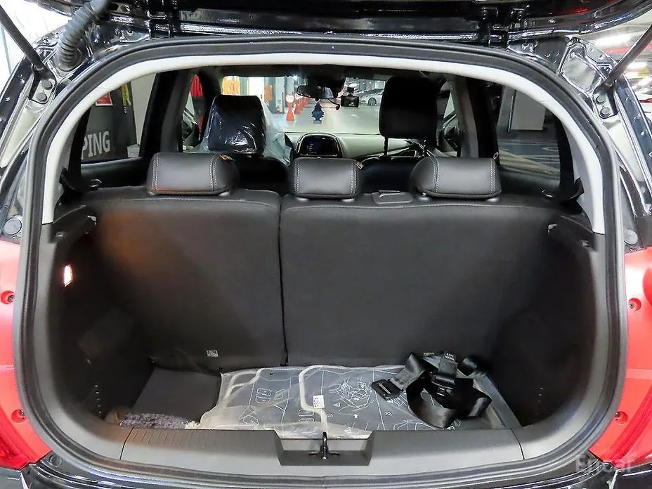 Chevrolet Spark 2018 Red Pick Edition