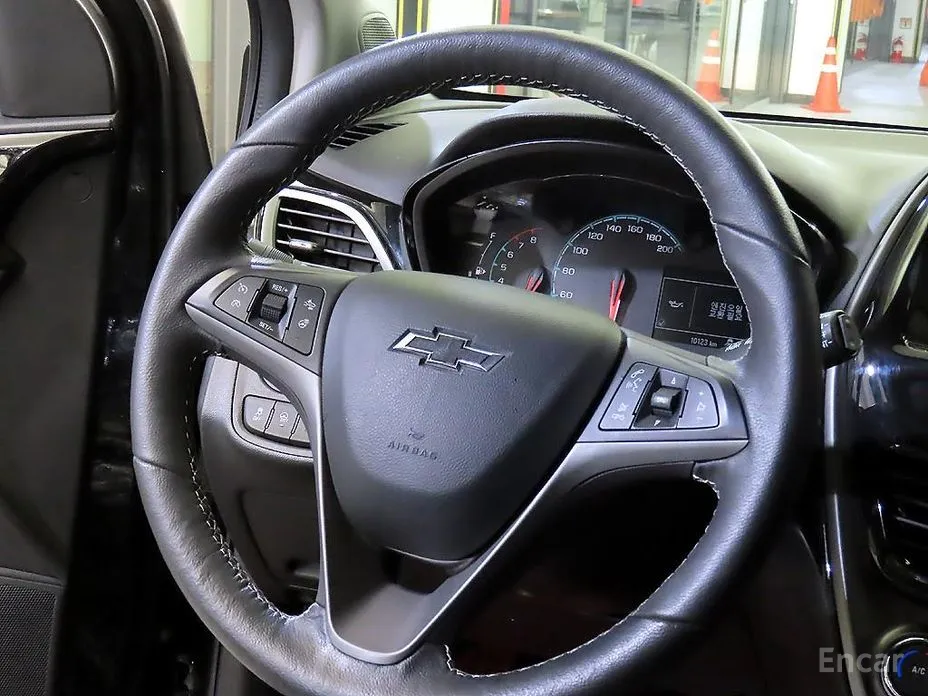 Chevrolet Spark 2018 Red Pick Edition