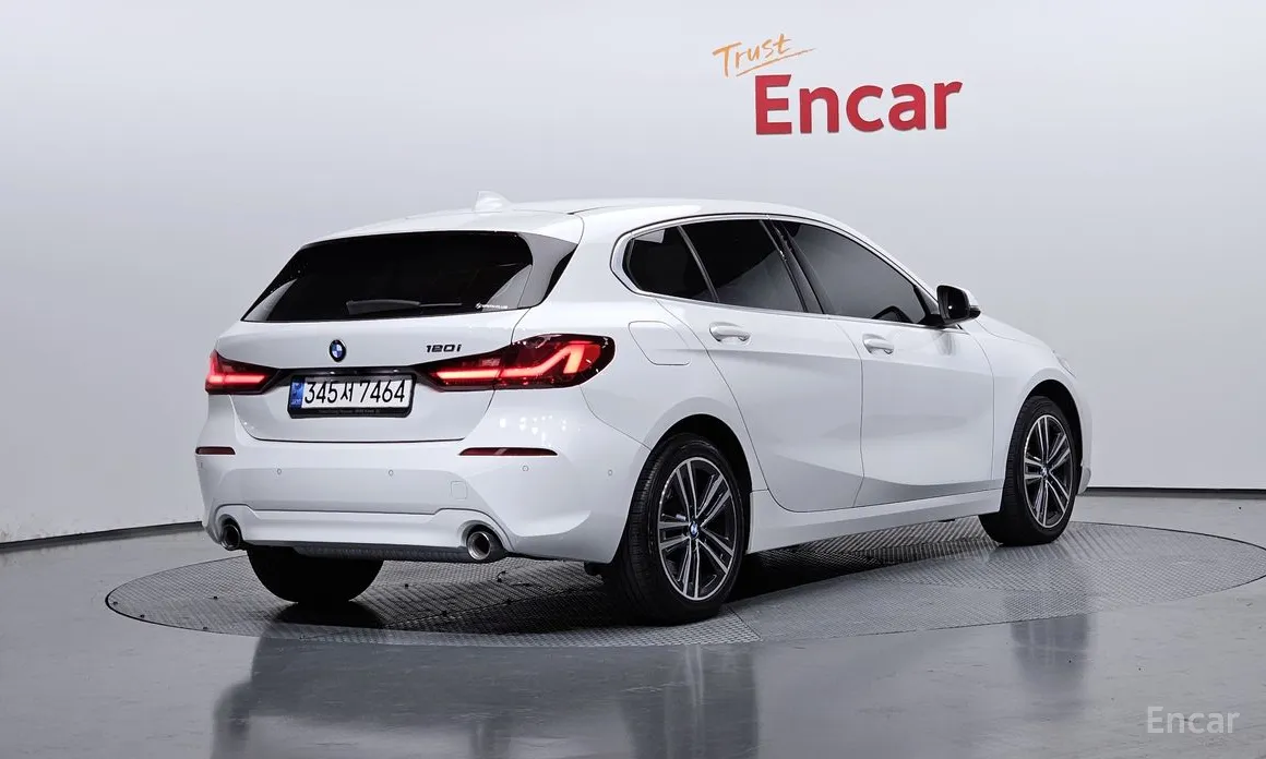 BMW 1 Series 2020 120i Advantage