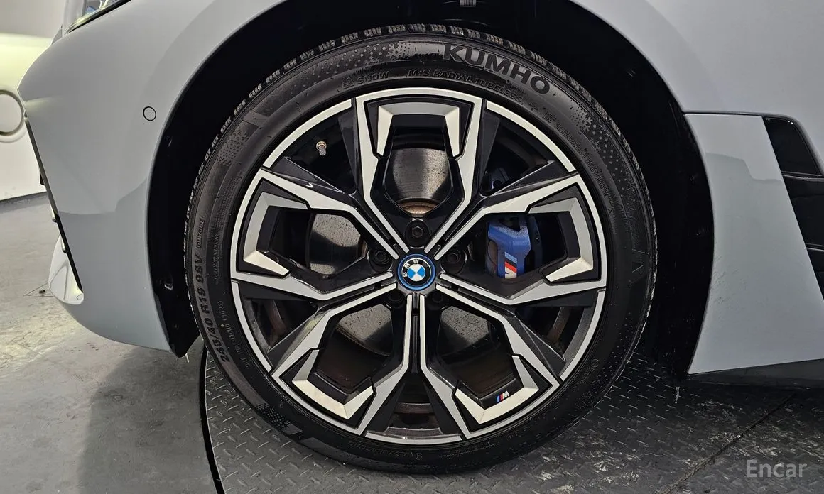 BMW i4 2021 eDrive40 M Sports Pro