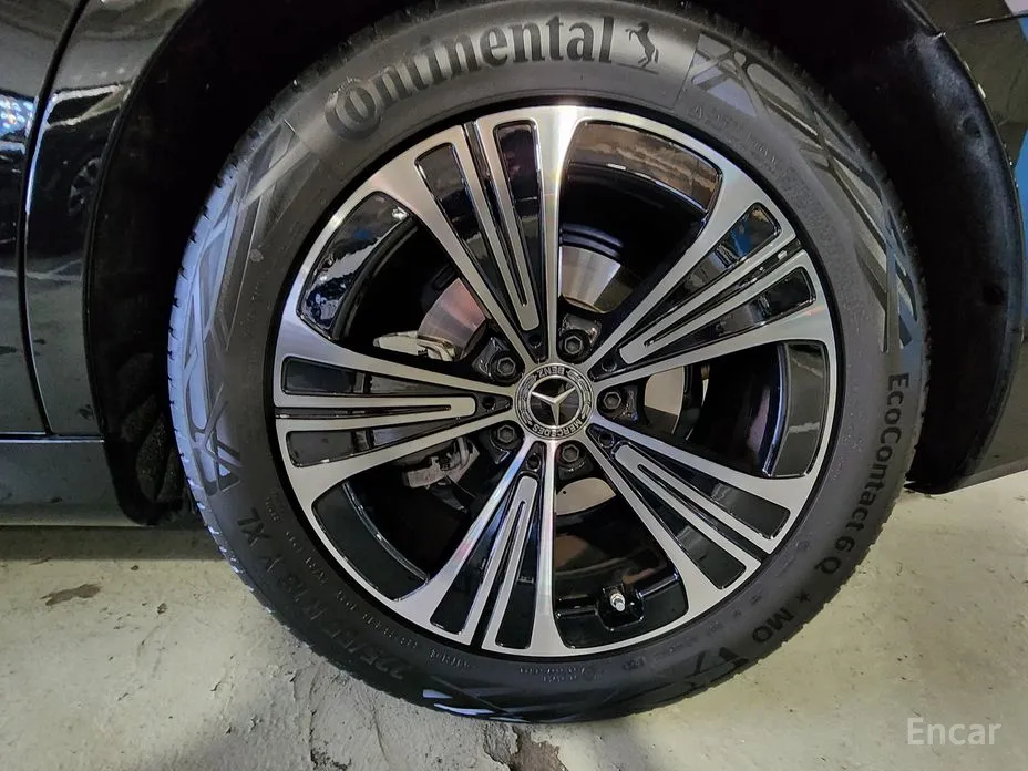 Mercedes-Benz E-Class 2024 E200 Avantgarde