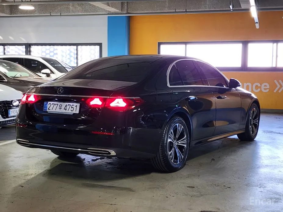 Mercedes-Benz E-Class 2024 E200 Avantgarde