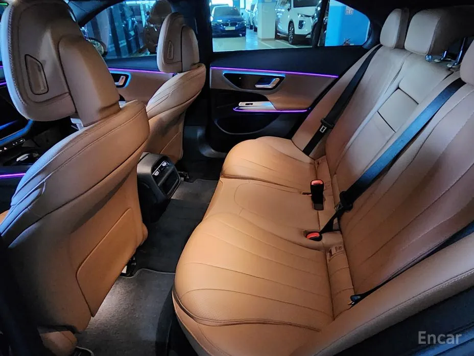 Mercedes-Benz E-Class 2024 E200 Avantgarde