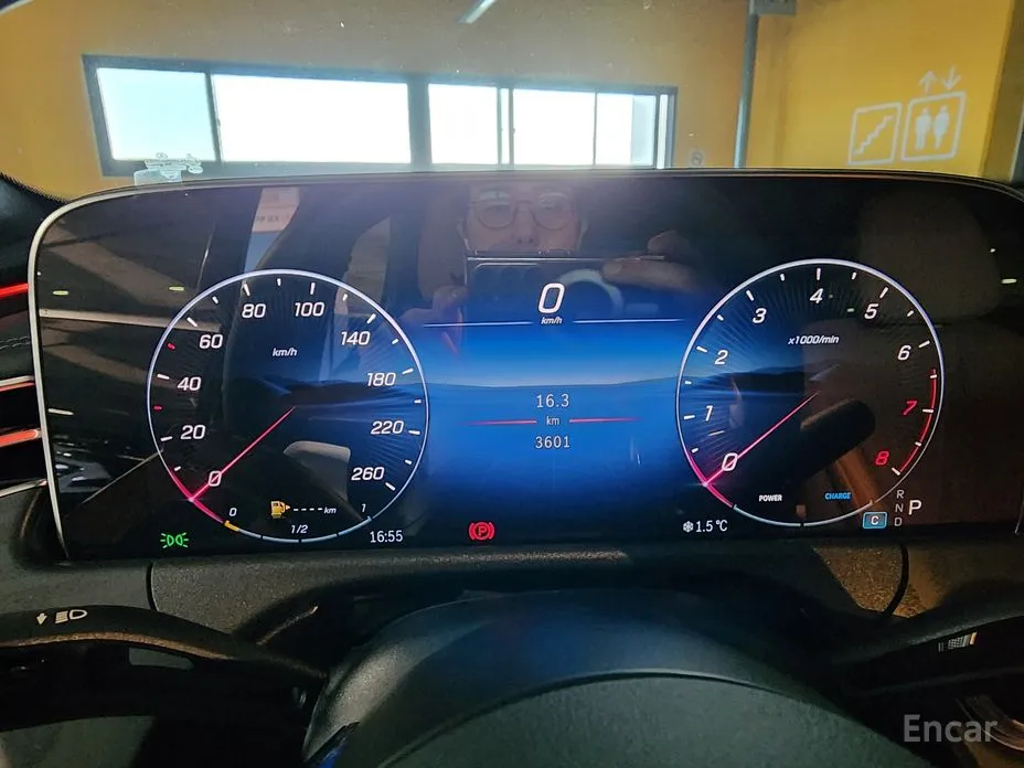 Mercedes-Benz E-Class 2024 E200 Avantgarde