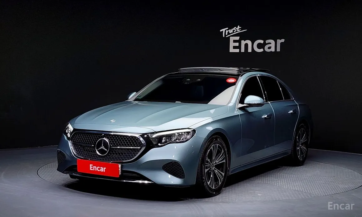 Mercedes-Benz E-Class 2024 E200 Avantgarde