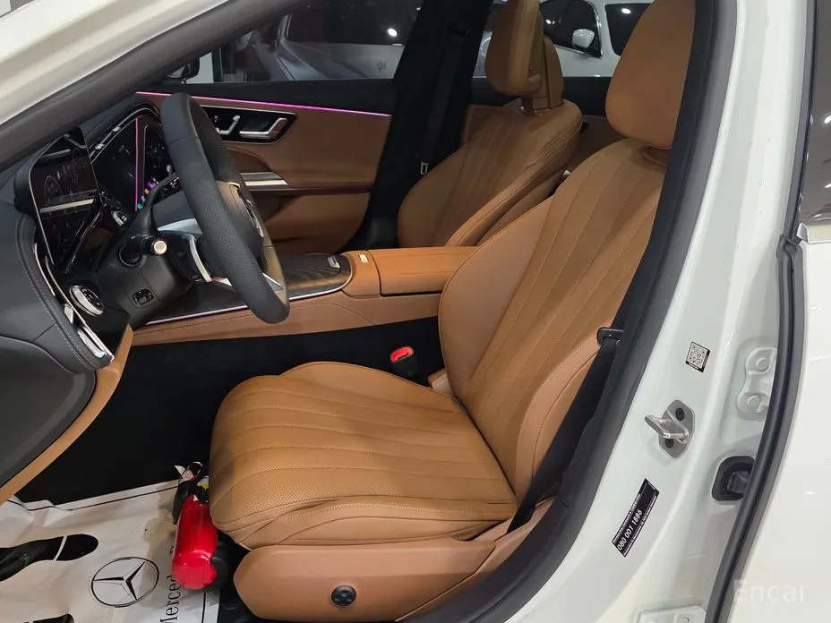 Mercedes-Benz E-Class 2024 E300 4MATIC AMG Line