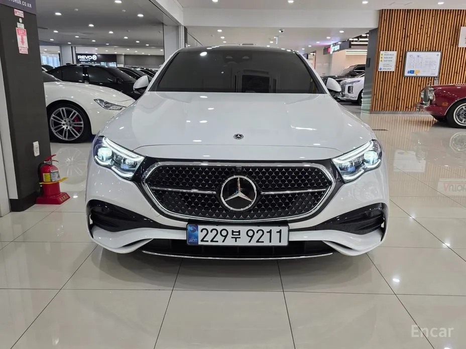 Mercedes-Benz E-Class 2024 E300 4MATIC AMG Line