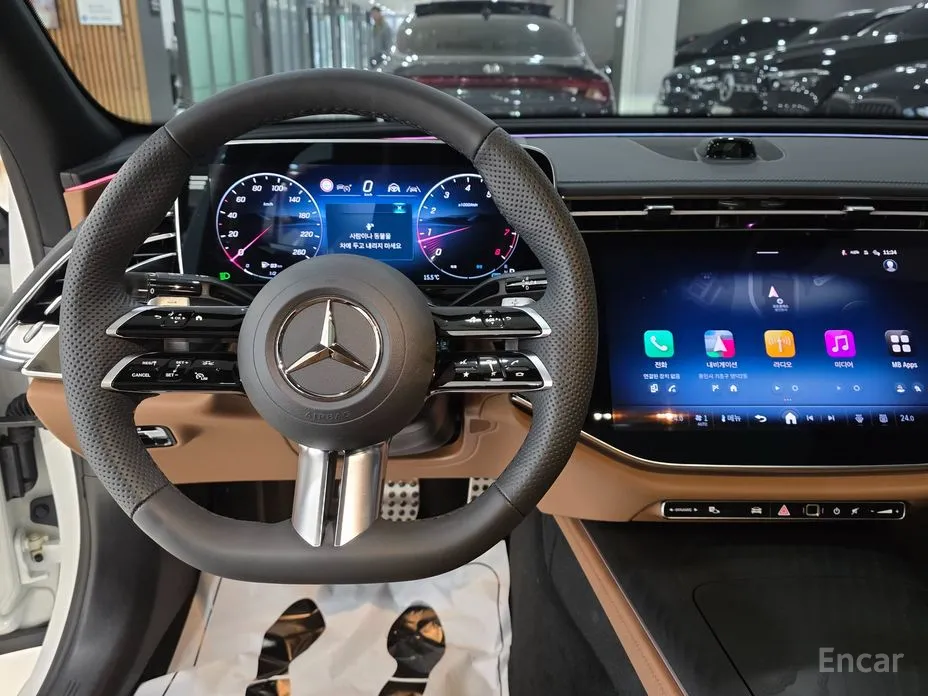 Mercedes-Benz E-Class 2024 E300 4MATIC AMG Line