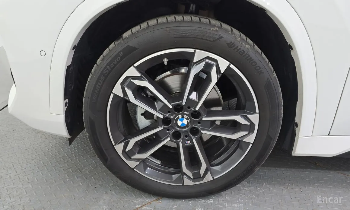 BMW X1 2023 xDrive 20i M Sport