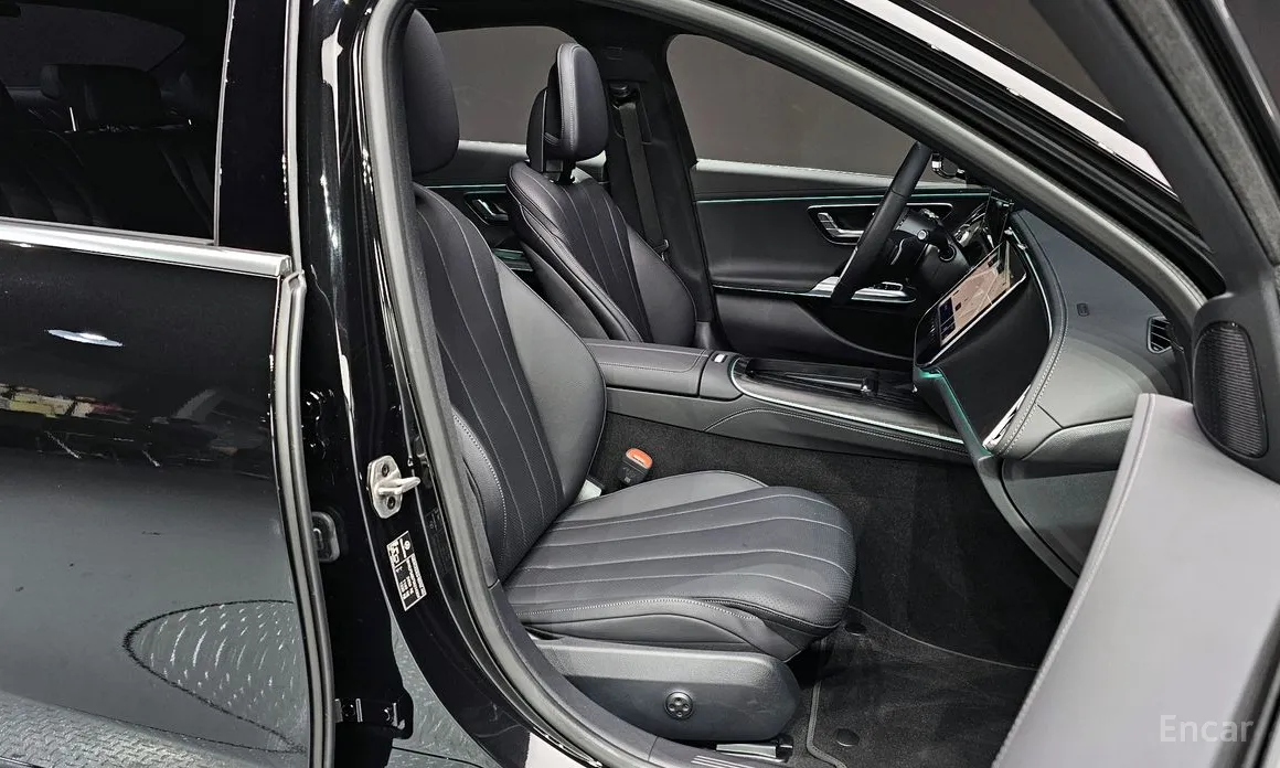 Mercedes-Benz E-Class 2024 E200 Avantgarde