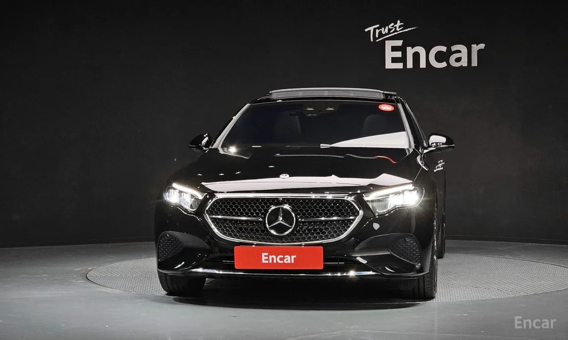 Mercedes-Benz E-Class 2024 E200 Avantgarde