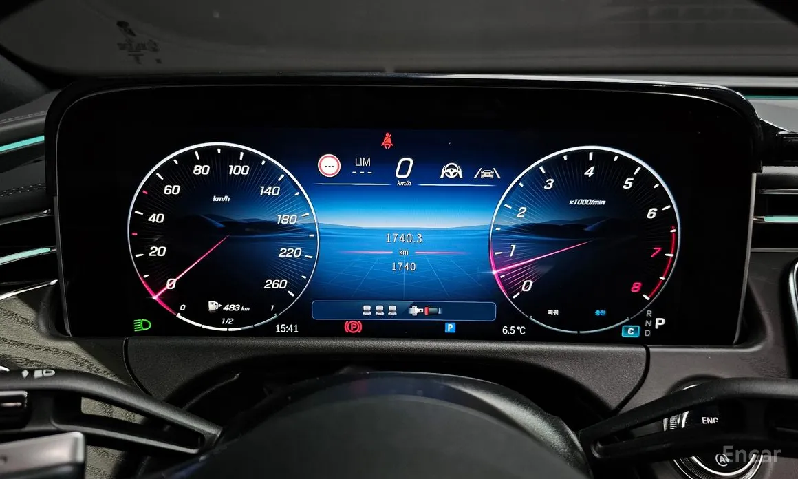 Mercedes-Benz E-Class 2024 E200 Avantgarde