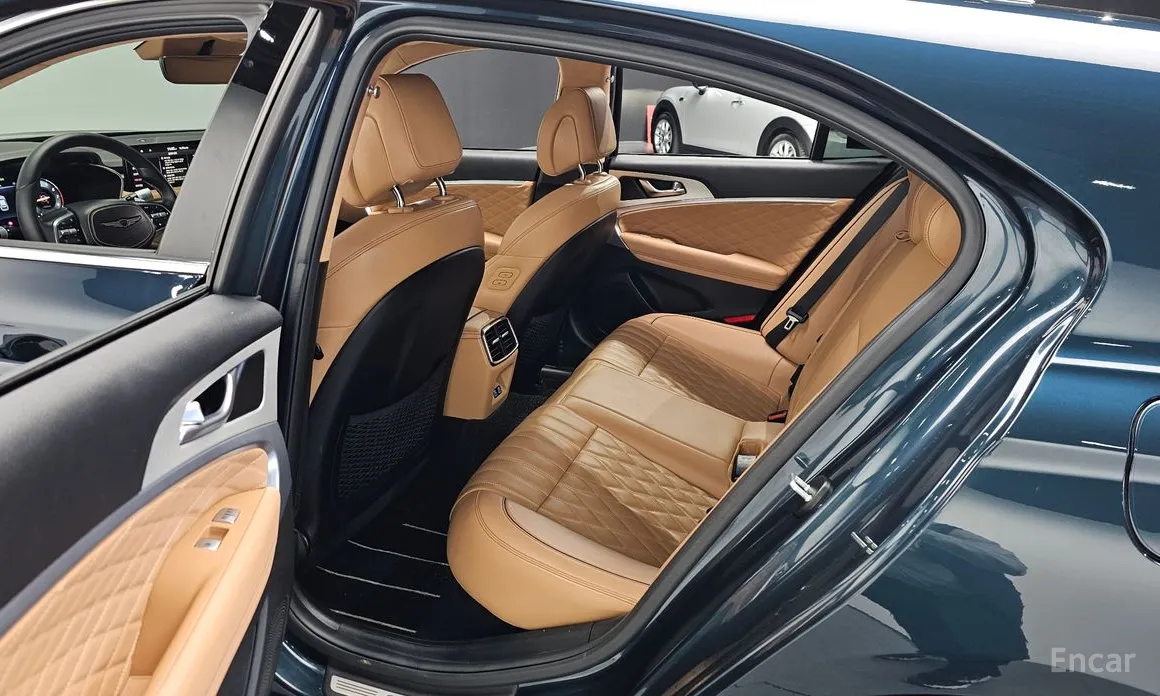 Genesis G70 2022 Gasoline 2.5T 4WD