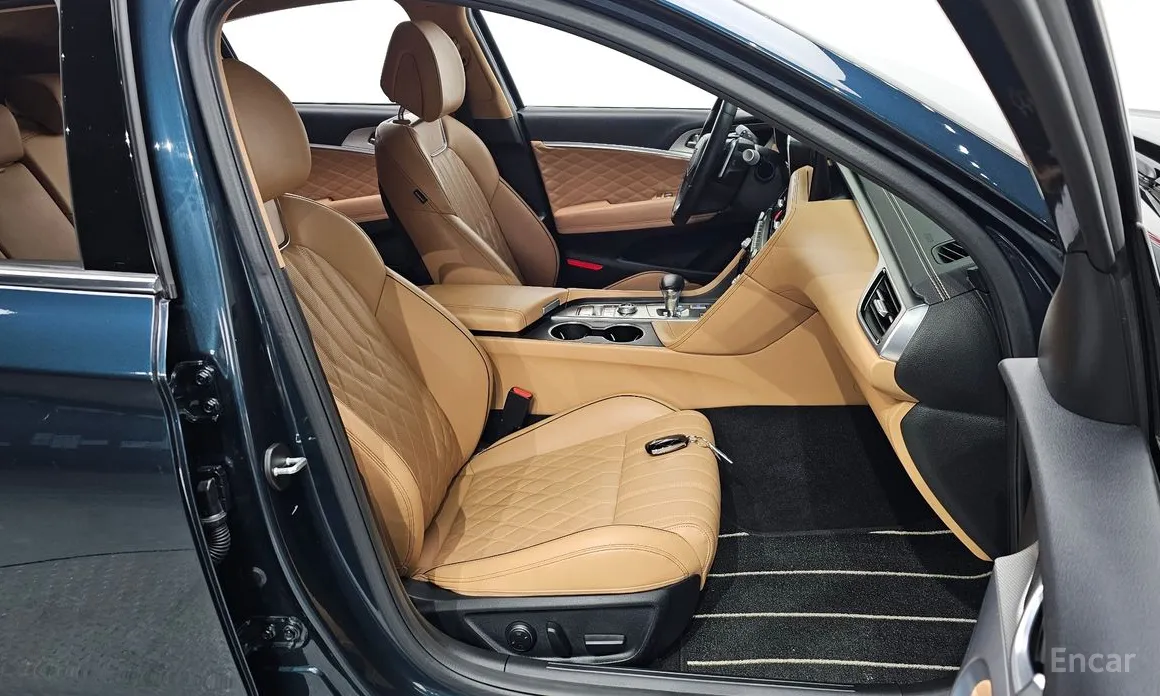 Genesis G70 2022 Gasoline 2.5T 4WD