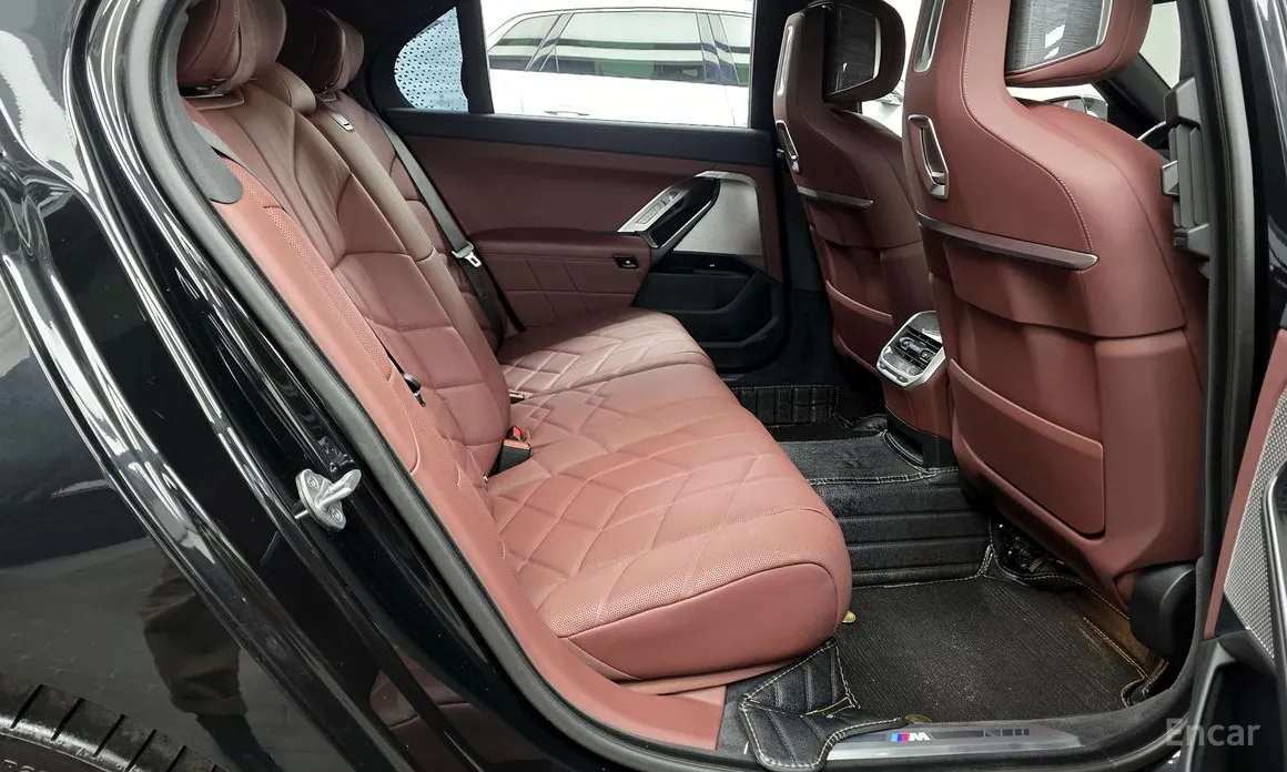 BMW 7 Series 2022 740d xDrive M Sport