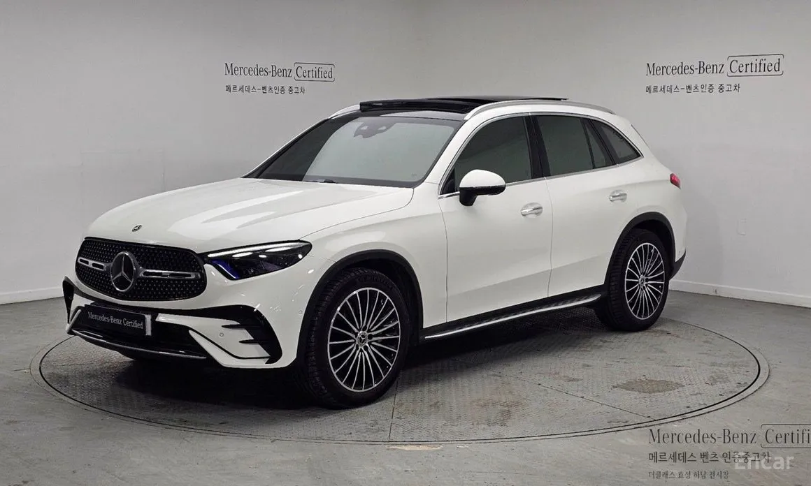 Mercedes-Benz GLC-Class 2023 GLC300 4MATIC AMG Line