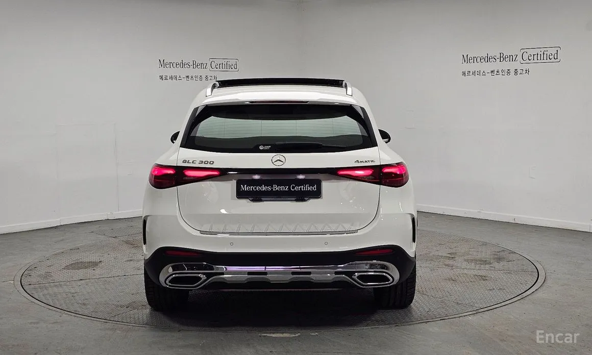 Mercedes-Benz GLC-Class 2023 GLC300 4MATIC AMG Line