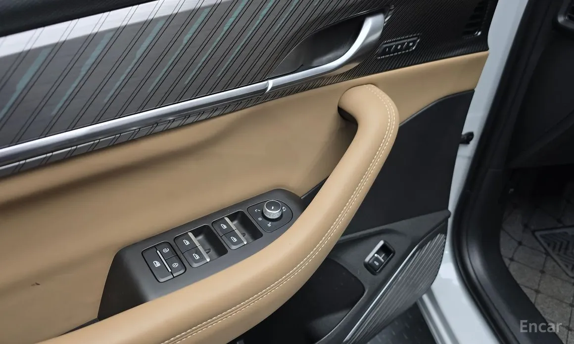 Renault Grand Koleos 2024 1.5 E-TECH Iconic 2WD