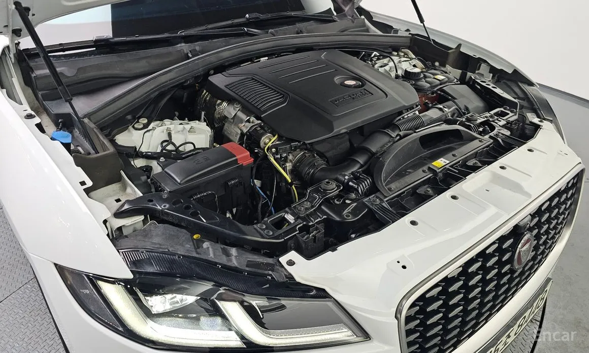 Jaguar F-Pace 2016 D200 S