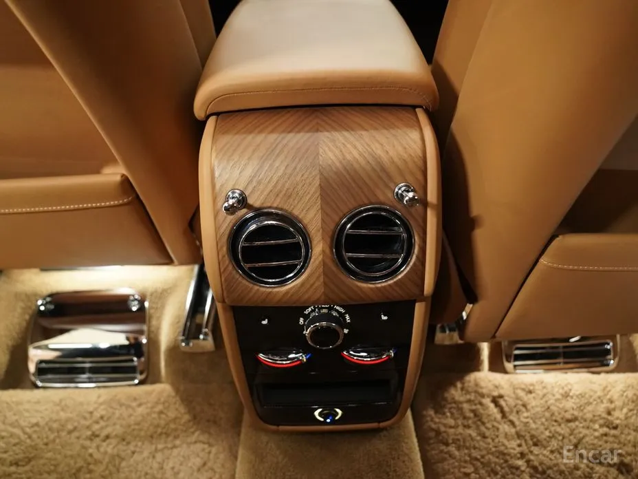 Rolls-Royce Cullinan 2018 6.7 V12