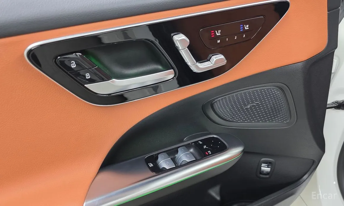 Mercedes-Benz C-Class 2022 C200 4MATIC Avantgarde