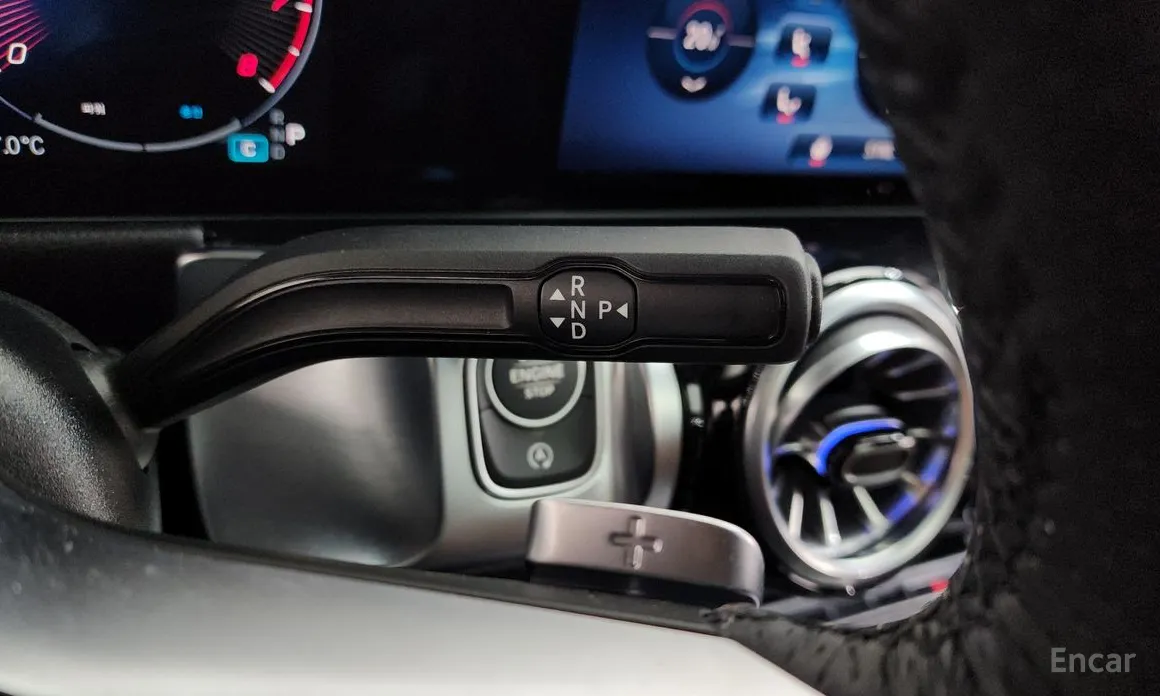 Mercedes-Benz GLB-Class 2020 GLB250 4MATIC