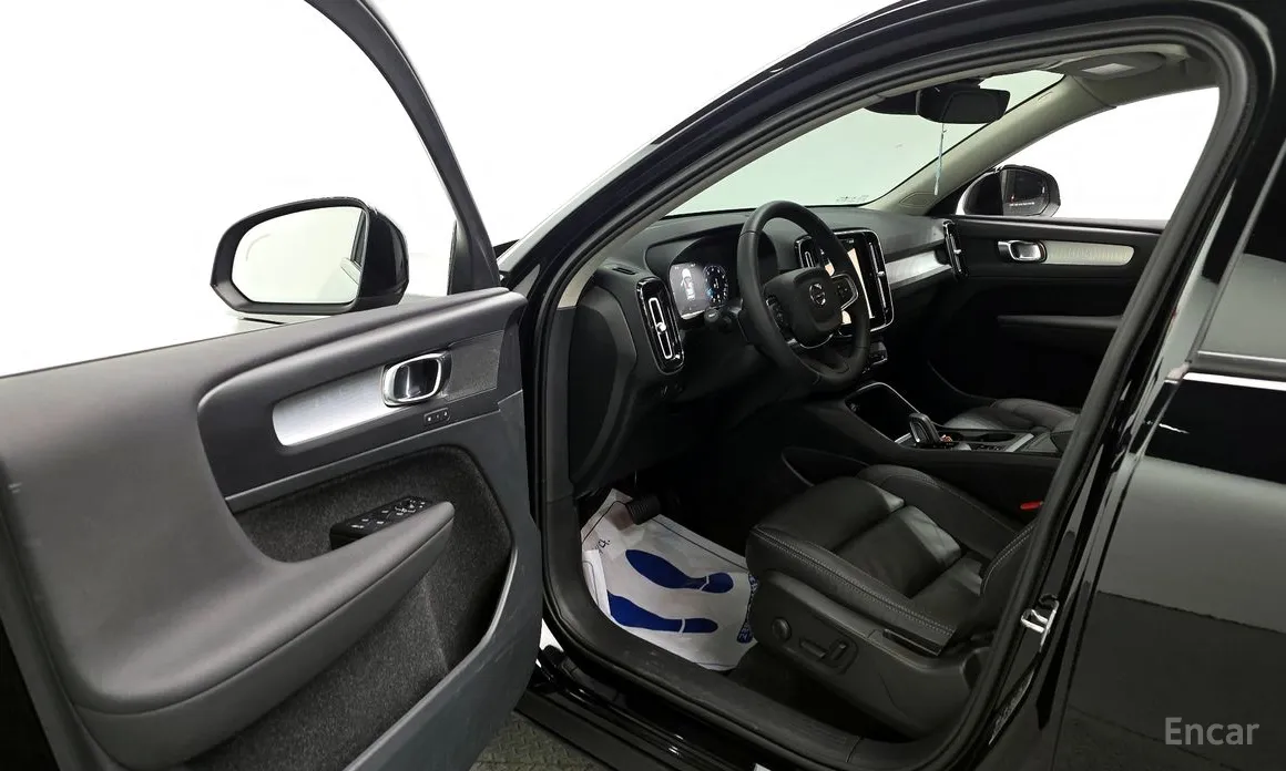 Volvo XC40 2018 B4 Momentum