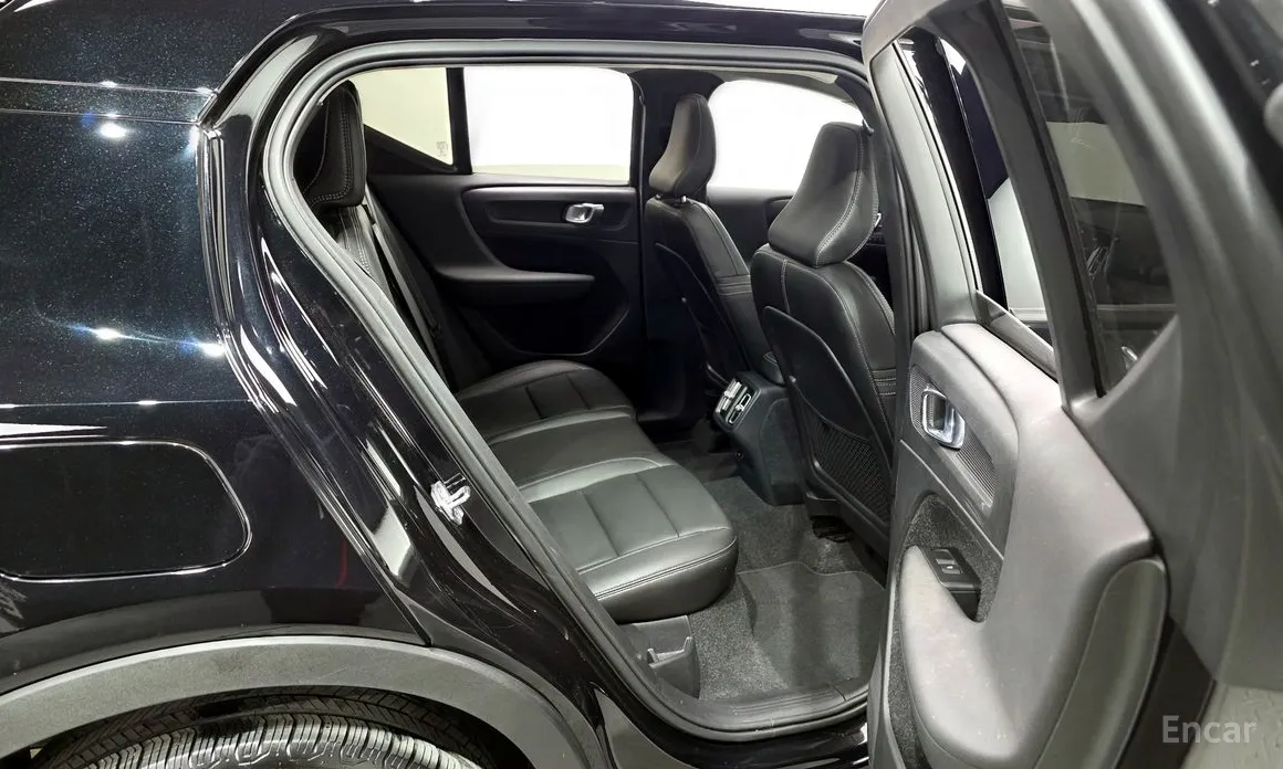 Volvo XC40 2018 B4 Momentum