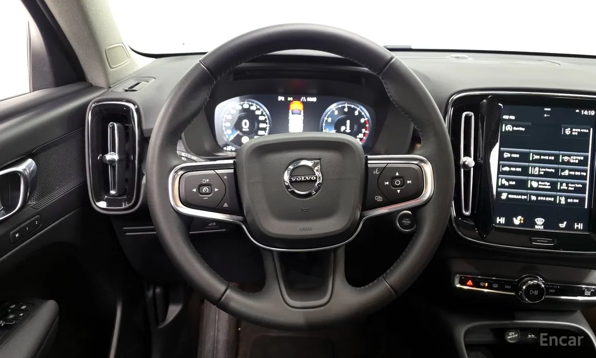 Volvo XC40 2018 B4 Momentum