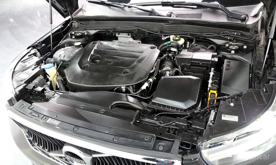 Volvo XC40 2018 B4 Momentum