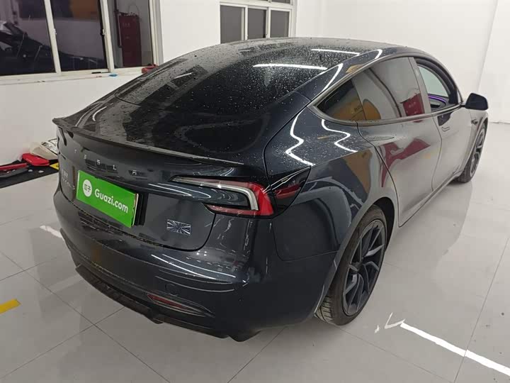 Tesla Model 3 2024 2024款 高性能全轮驱动版