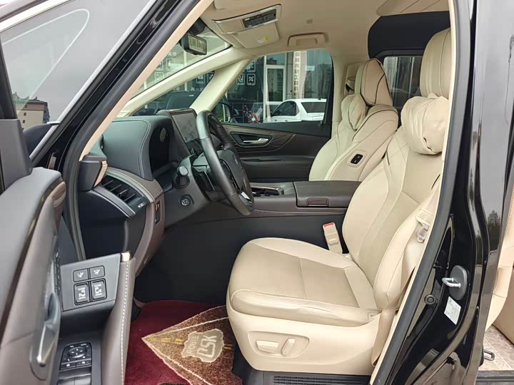 Toyota Vellfire 2024 2024款 皇冠 双擎 2.5L 至尊行政版