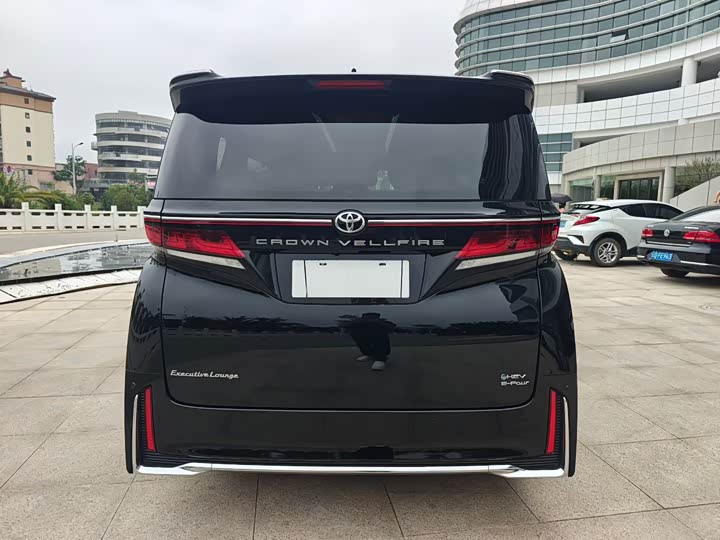 Toyota Vellfire 2024 2024款 皇冠 双擎 2.5L 至尊行政版