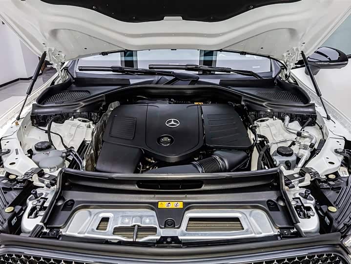 Mercedes-Benz GLC-Class Coupe 2025 2025款 GLC 260 4MATIC 轿跑SUV